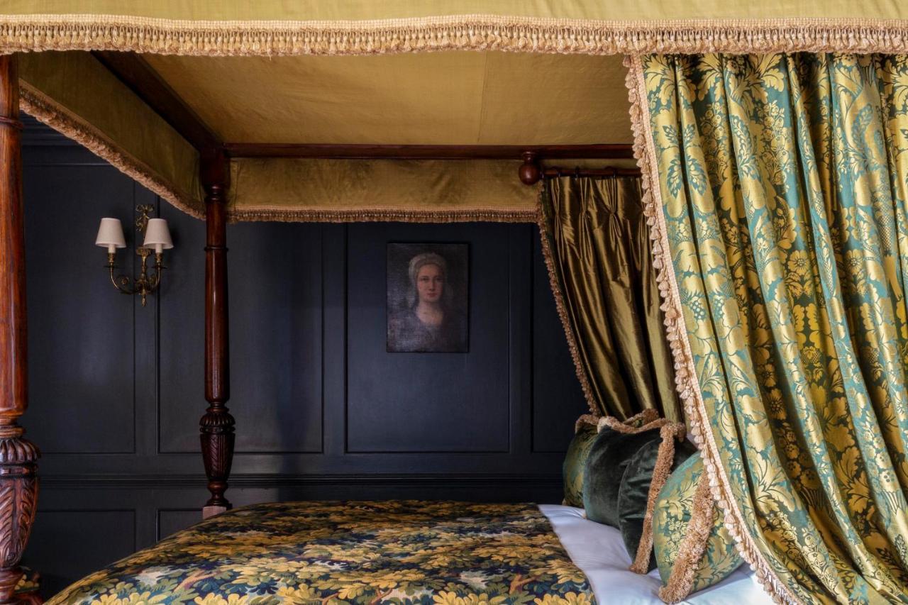 Batty Langley'S Hotel Londres Exterior foto The bedchamber of Queen Mary