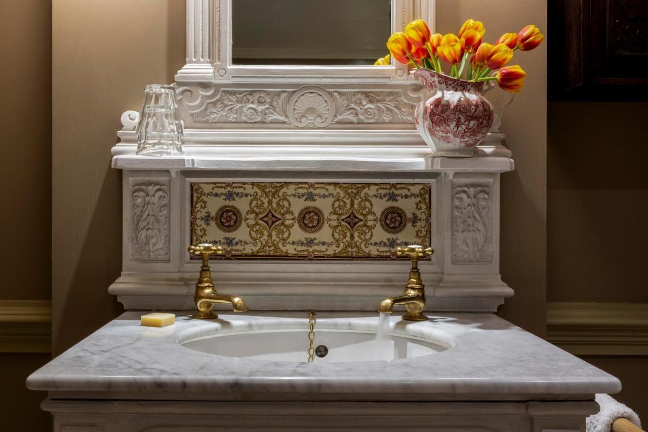 Batty Langley'S Hotel Londres Exterior foto A marble sink