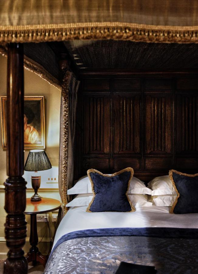 Batty Langley'S Hotel Londres Exterior foto The paneling in the bedroom
